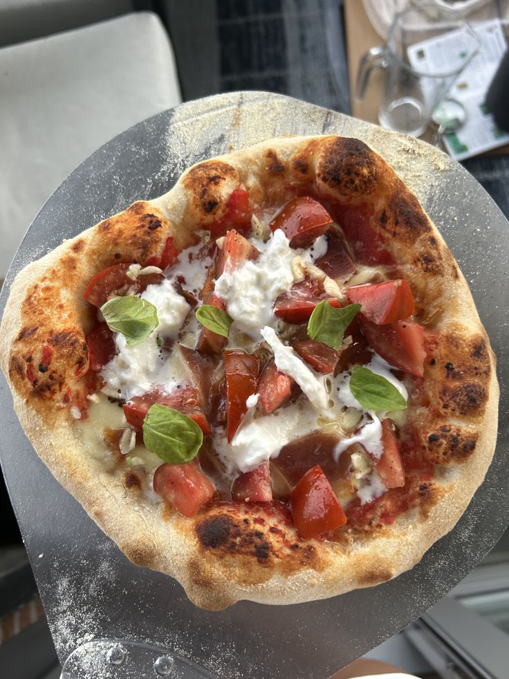 Kvasac i Pizza: Bolja Hrskavost Tijesta za Pizzu